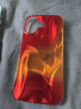 4 custodie iPhone stampate con brillantezza