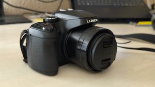 Cámara Panasonic Lumix DC-FZ82 4K 60x Zoom