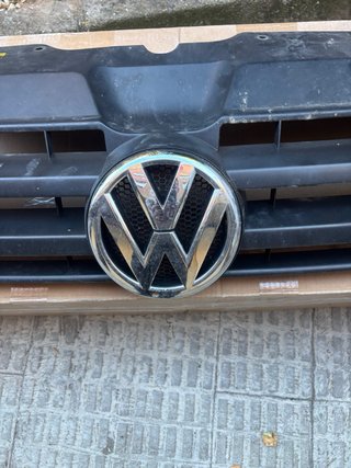 Rejilla Delantera Transporter T5 VW