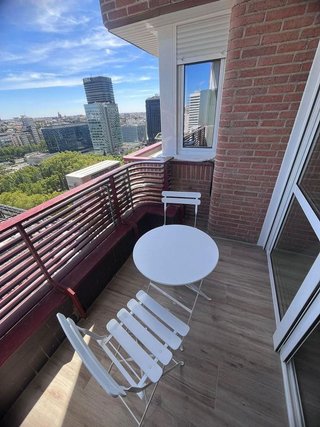 Piso en venta en Cuatro Caminos en Madrid
