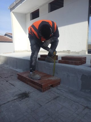 albalín peón vansado mi teléfono N° 604230295