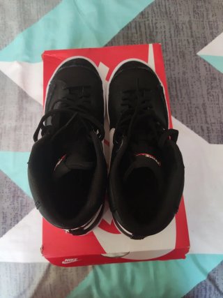 Zapatillas Nike Blazer MID '77 Negras Talla 40.