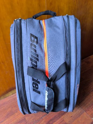 Paletero Bullpadel Avant Gris X Series 3