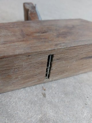 Cepillo carpintero antiguo cuchilla dentada