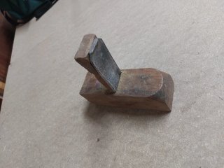 Cepillo carpintero antiguo cuchilla dentada