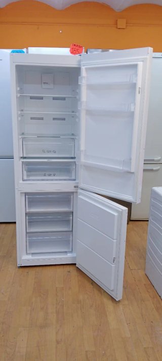 NEVERA COMBI CANDY NO FROST ENERGÍA A+
