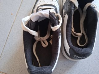 Zapatillas Nike Court Vision Negras y Blancas