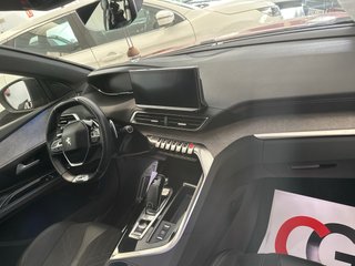 Peugeot 5008 2021