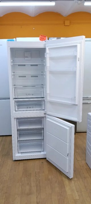 NEVERA COMBI CANDY NO FROST ENERGÍA A+