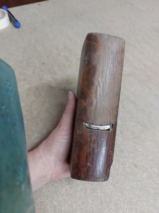 Cepillo carpintero antiguo curvo