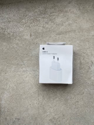 Cargador Apple USB-C 20W