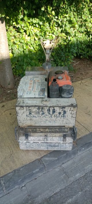 Rodillo compactador 700 kg