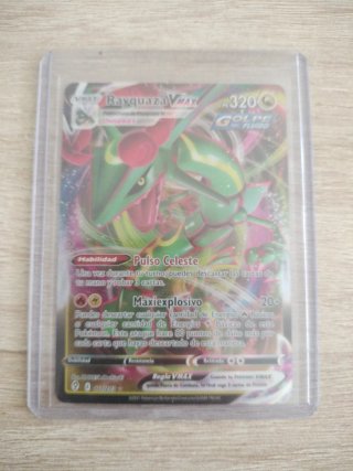 Carta Pokémon Rayquaza VMAX 133/203