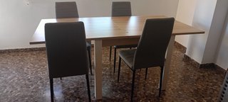 Mesa comedor,4 sillas, mesa centro, mueble TV