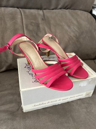 Sandalias rosas tacón aguja talla 36