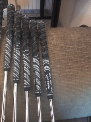 Titleist T200 Hierros (5-GW)