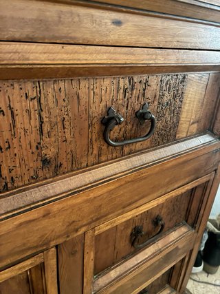 Mueble de madera mexicano