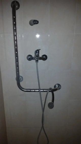 Accesorio baño minusválidos