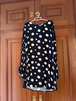 Vestido azul marino lunares