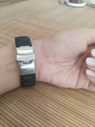 Reloj Marea Cuarzo Negro y Plateado