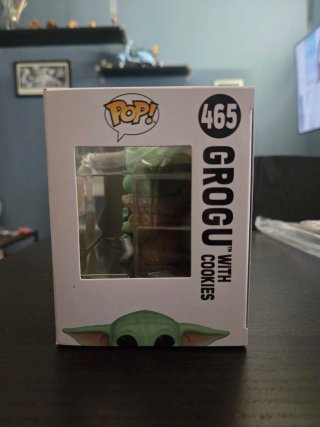 Funko Pop Grogu con Cookie #465 + T-shirt