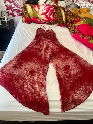 Mono burdeos tie dye de GODDESS Clothes