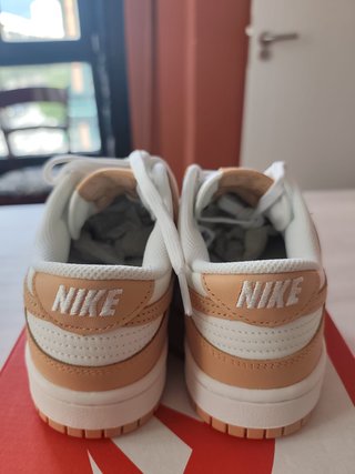 Zapatillas Nike Dunk Low Marrones y Blancas