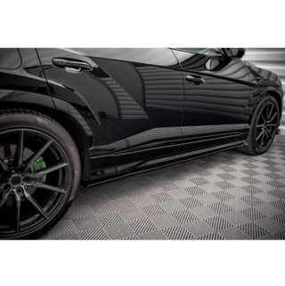 Añadido taloneras para Lamborghini URUS