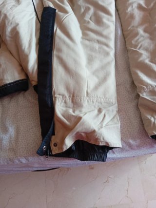Conjunto esquí Talla L beige y negro