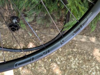 Ruedas NoTubes Crest MK4 DT Swiss 370 Gravel MTB