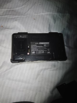 Nintendo DS Plata Antigua le falta la batería,