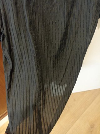 Camisa negra manga corta