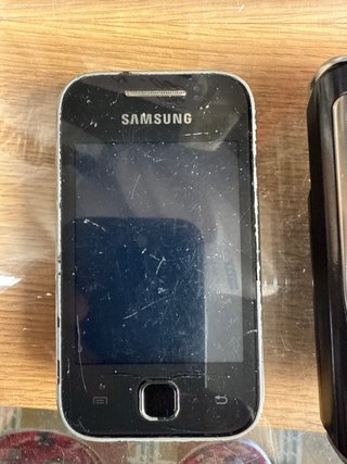 Móviles Vintage Samsung y Nokia N70 code 066