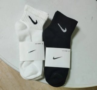 6 Pares Calcetines Nike Blancos y Negros