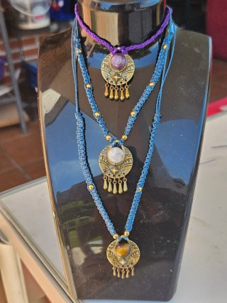 Colgante macramé ojo de tigre
