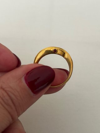 Anillo Oro 18K Vintage con piedras preciosas .
