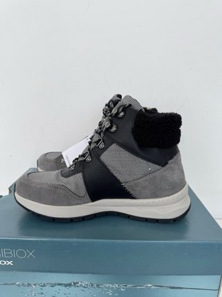 Botas de piel impermeables nuevas GEOX. Talla 38