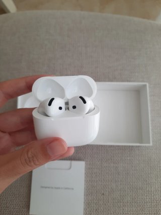 AirPods 4 (ANC) BLANCOS PRECIO NEGOCIABLE