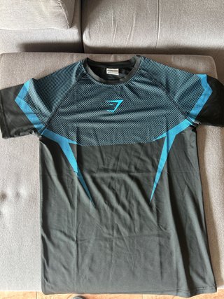 Camiseta Gymshark M Negra y Azul