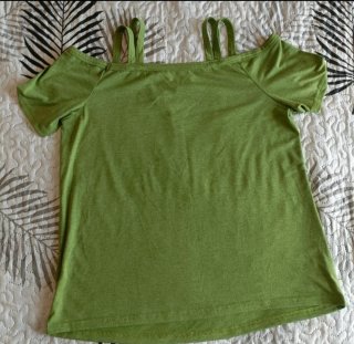 Camiseta verde de verano con tirantes Talla s