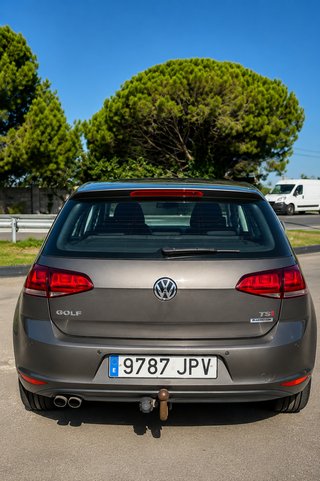 Volkswagen Golf 2016 con remolque