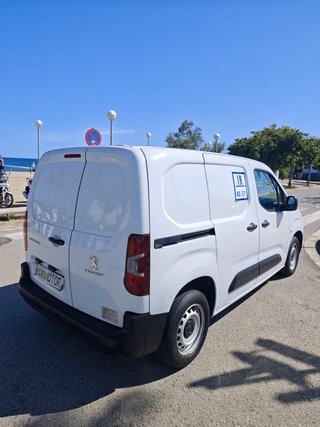 Peugeot Partner Premium Standard 600kg BlueHDi 73kW