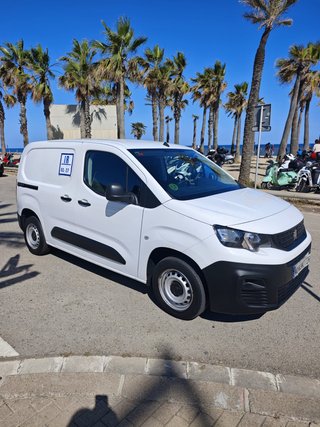 Peugeot Partner Premium Standard 600kg BlueHDi 73kW