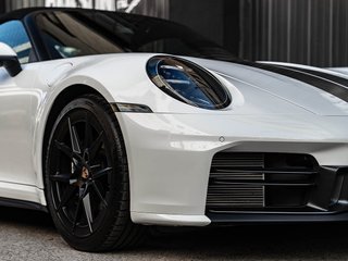 Porsche 911 Carrera Cabriolet