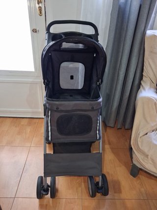 Carrito para perros gris y negro