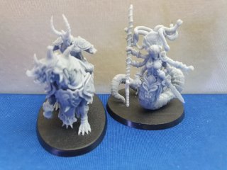 MINI FIGURAS X12 WARHAMMER GAMES WORKSHOP RESINA