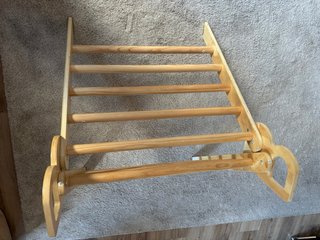 Triangolo Pikler in legno pieghevole