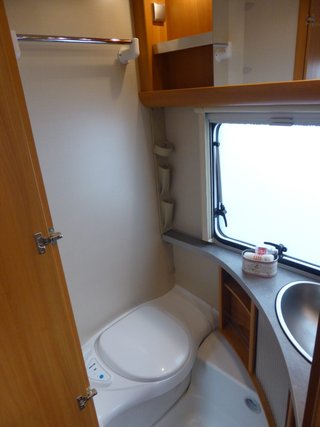 Caravana Fendt 3 ambientes, A/A, Mover y Toldo