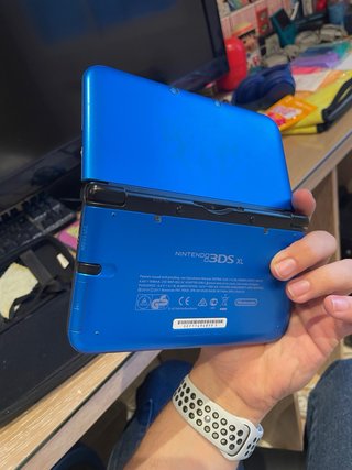 Nintendo 3DS XL Edición Fire Emblem