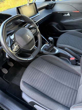 Peugeot 208 2020